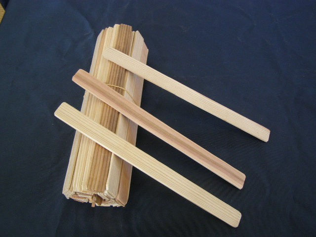 地元杉間伐材から手作りした五平餅の串（50本）